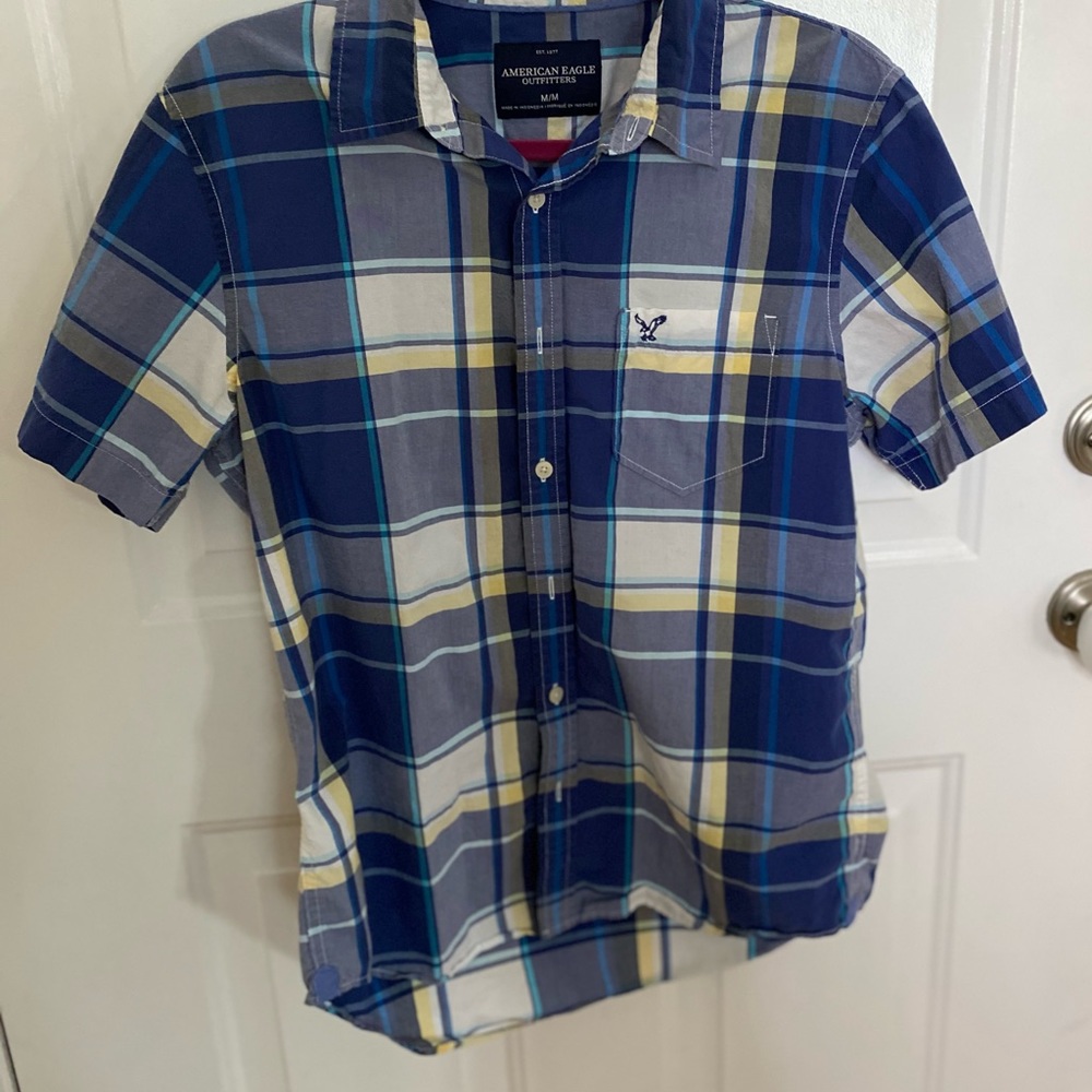 Mens button down American Eagle shirt